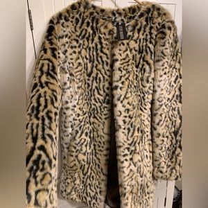 Steve Madden Faux Fur Leopard print Coat/Jacket